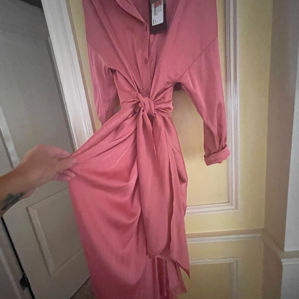 Dress - Picture 6 of 8